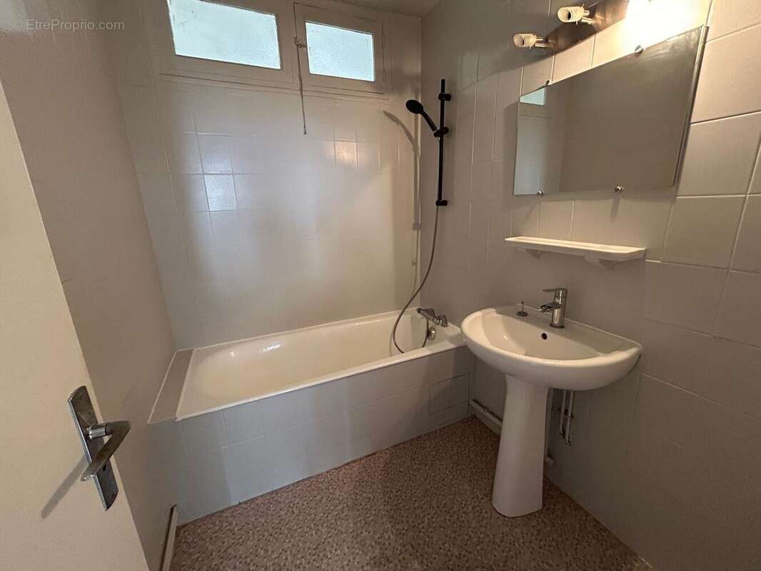 Appartement à ROMANS-SUR-ISERE