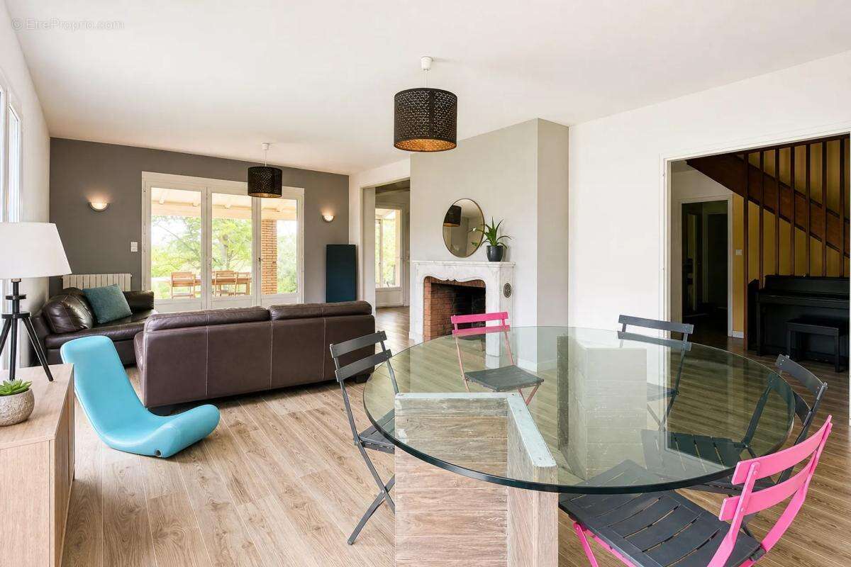 Maison 6 pièces 180 m² avec piscine au Faget - photo 2