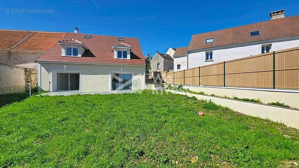 Maison à DHUISY