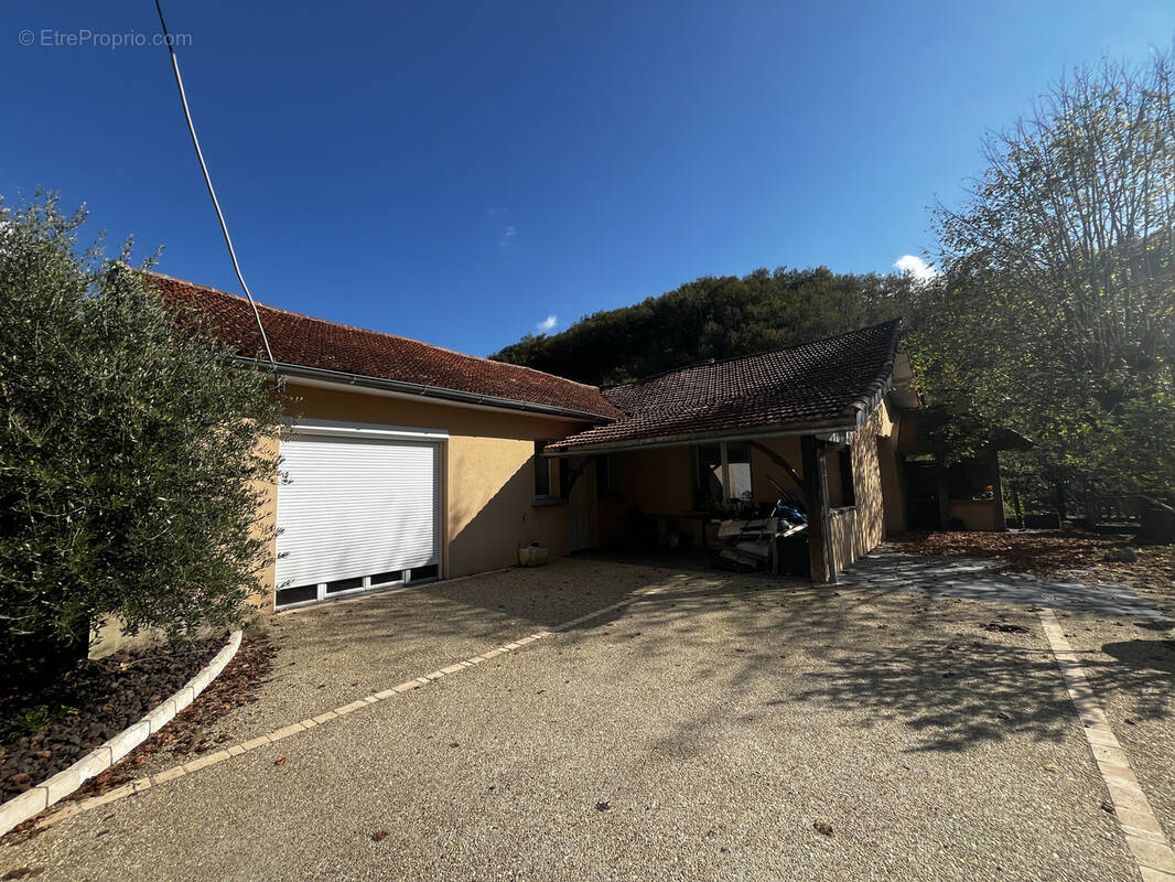 Maison à VILLEFRANCHE-DE-ROUERGUE