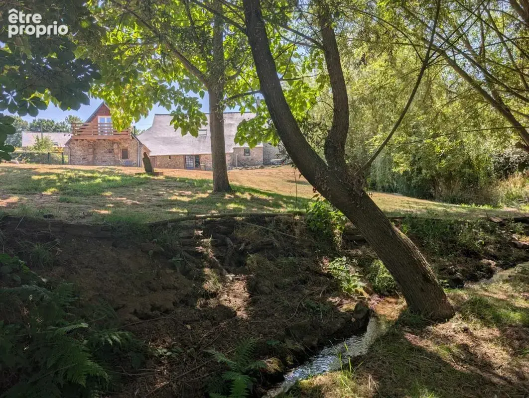 Mellé (35) : Longère de caractère rénovée (5 pièces) avec gîte indépendant, dépendances et potentiel d'aménagement - photo 20