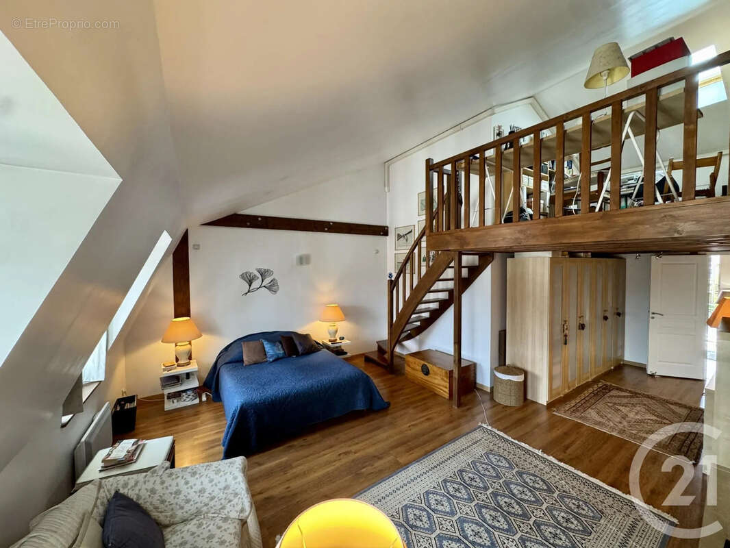 Appartement à FONTAINEBLEAU