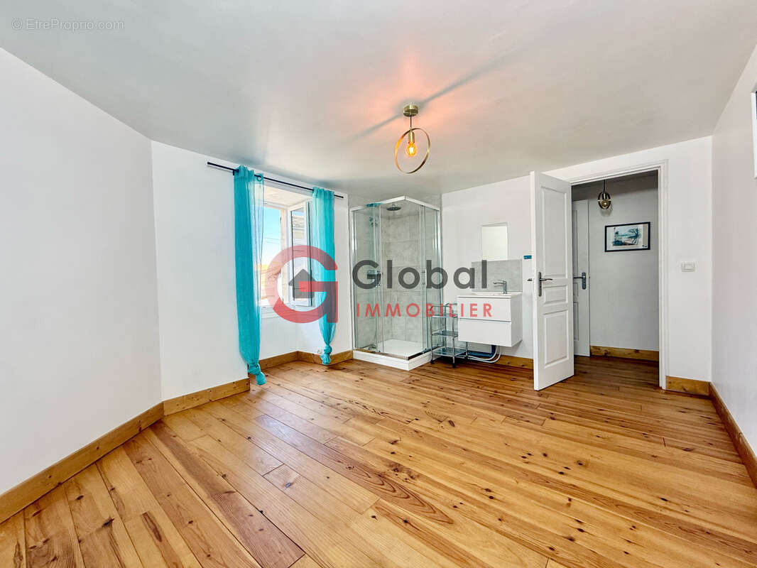 Maison à SAINT-HILAIRE-LA-PALUD