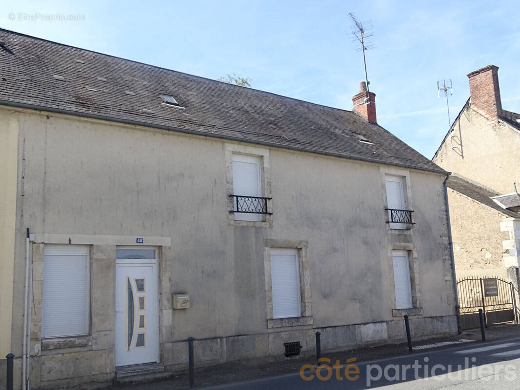 Maison à LIGNIERES