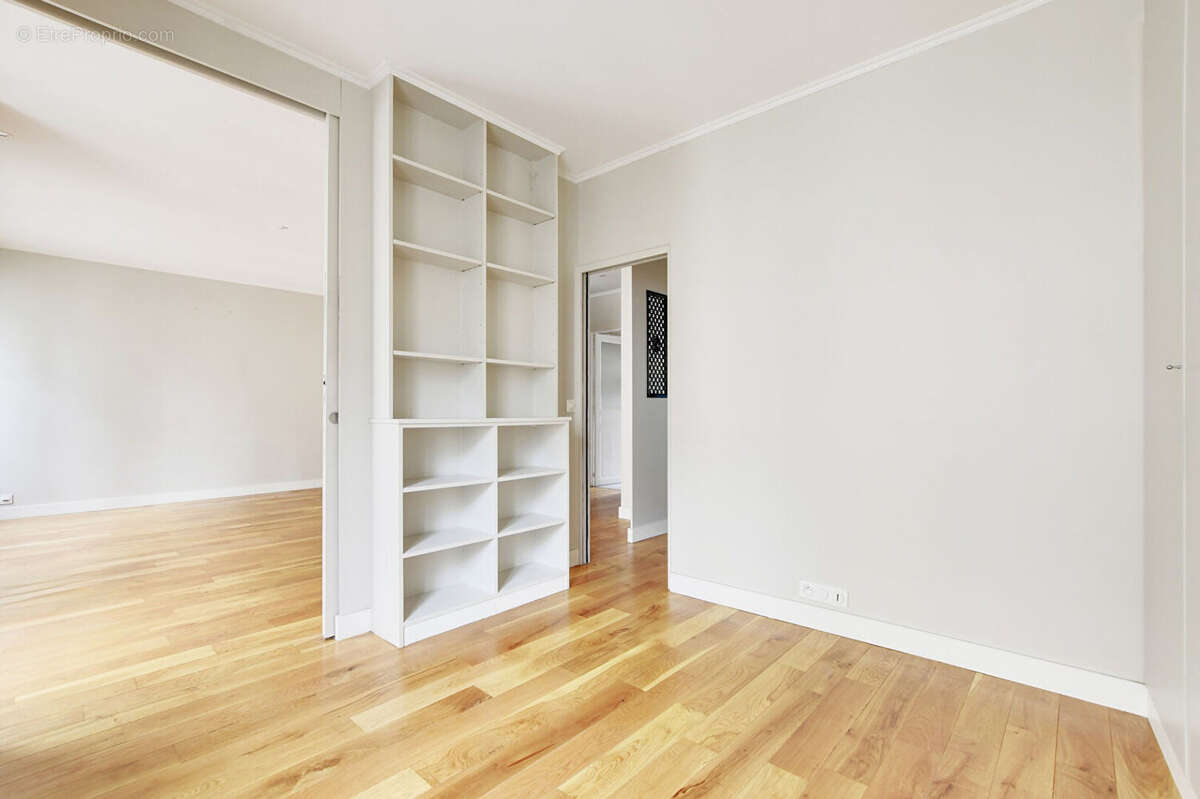 Appartement à PARIS-19E