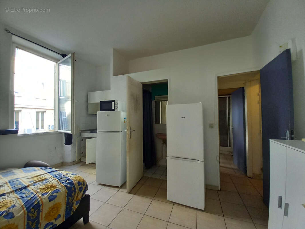 Appartement à MARSEILLE-1E