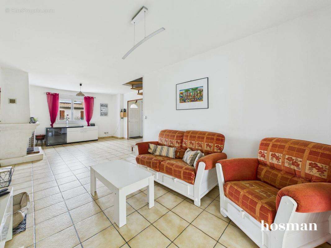 Maison à SAINT-JEAN-D&#039;ILLAC