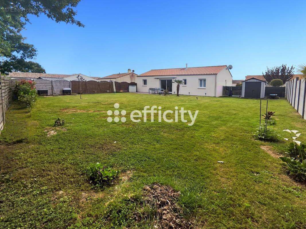 Maison 83 m² à Landevieille  - photo 14