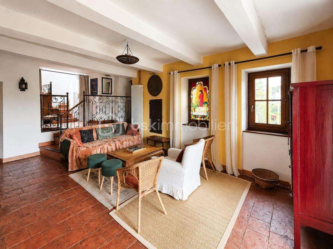 La Maison du Cadran  Demeure cévenole du XVIIIᵉ siècle - 274 m² - 3 suites - Jardins - chambres d'hôtes - photo 8