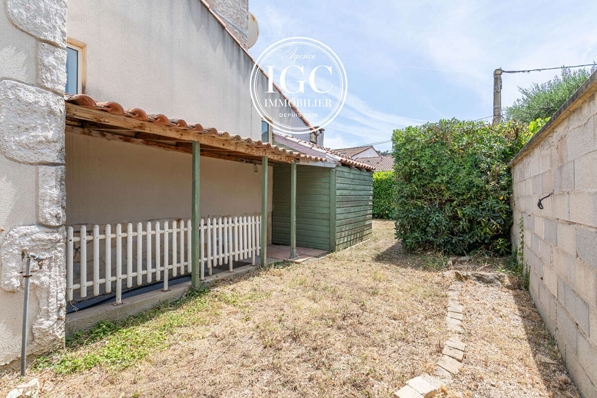 Maison à CHATEAUNEUF-LES-MARTIGUES
