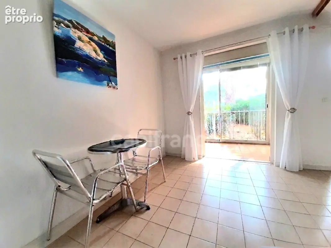 Bord de mer - appartement t2 + piscine et parking privatif à vendre six-fours-les-plages (83) - photo 3