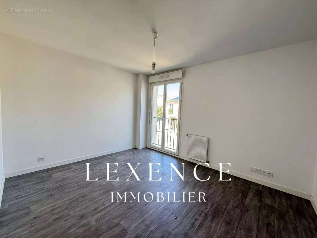 Maison à LA FARE-LES-OLIVIERS