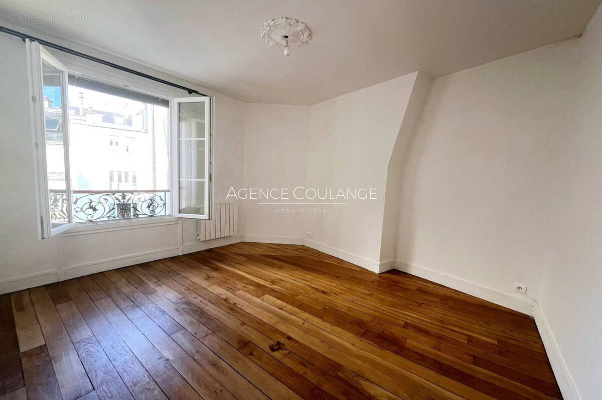 Appartement à PARIS-12E