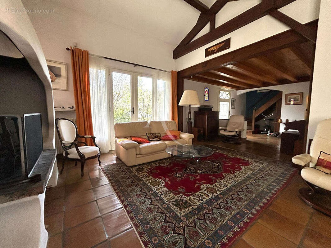 Maison à SAINT-MEDARD-EN-JALLES