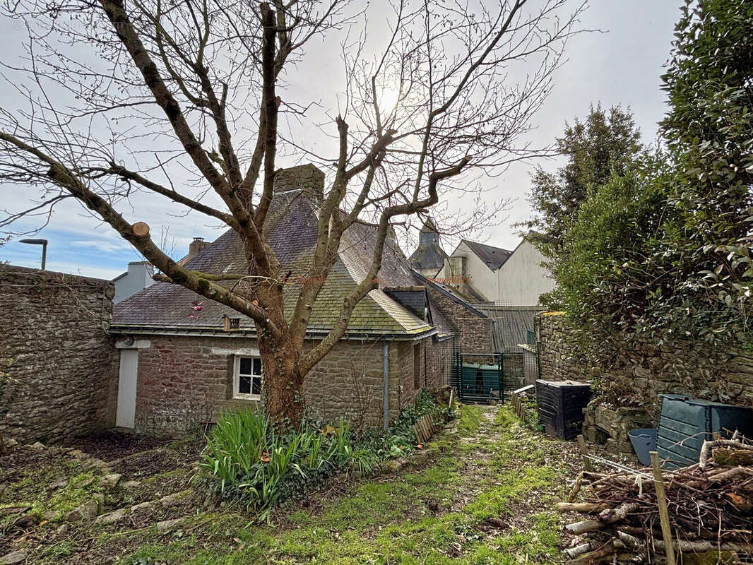 Maison à LOCMINE