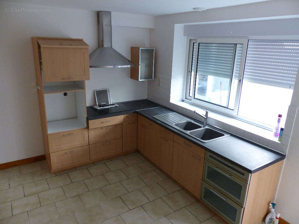 SAINT MARS LA JAILLE, spécial investisseur, maison + appartement, bon rapport locatif - photo 2
