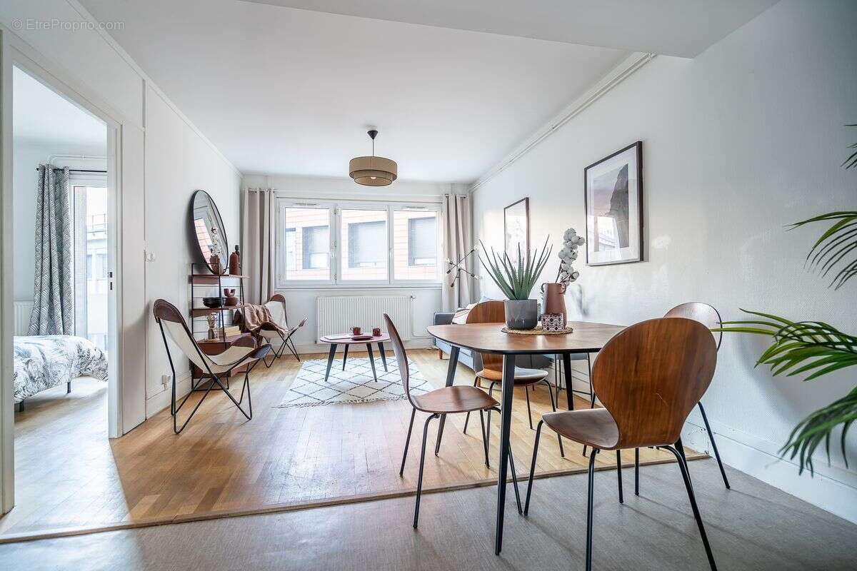Appartement à LYON-9E