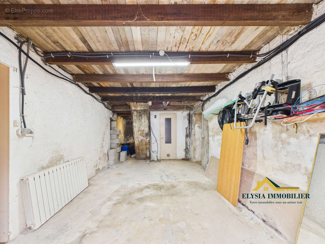 Maison à NEUVILLE-LES-VAUCOULEURS