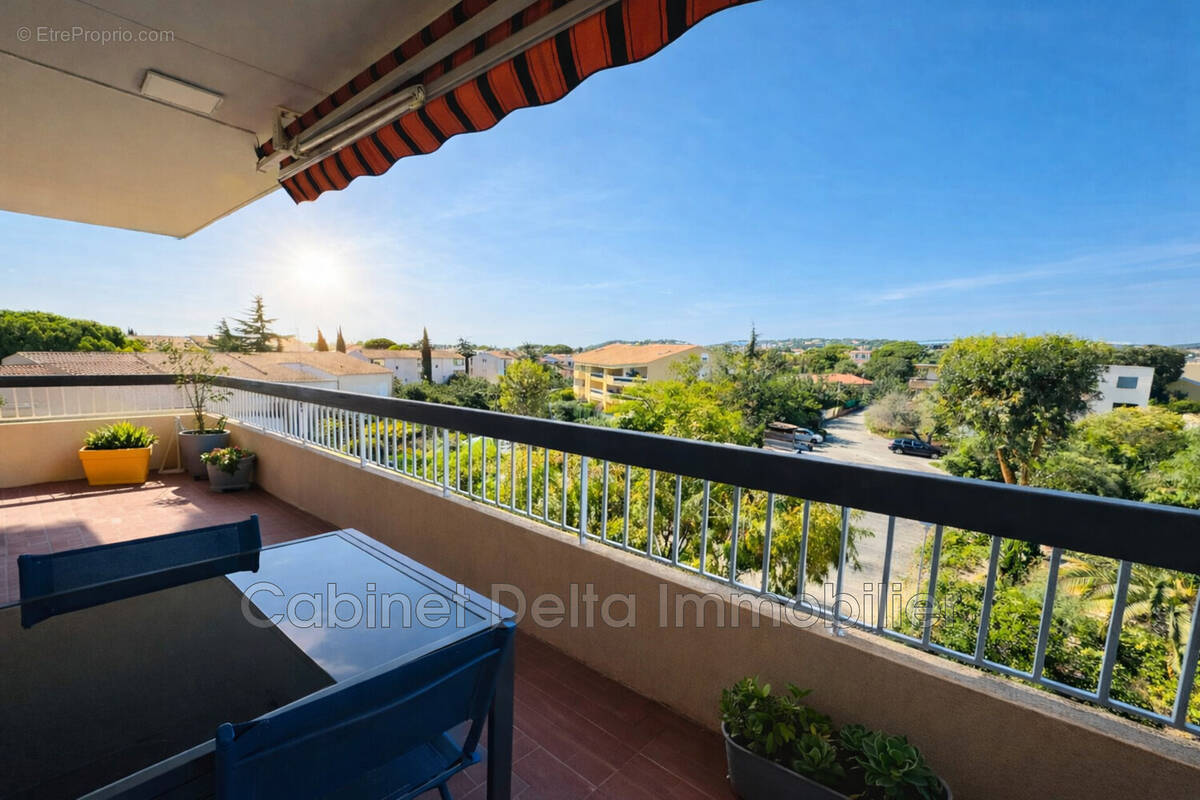 Appartement à SIX-FOURS-LES-PLAGES