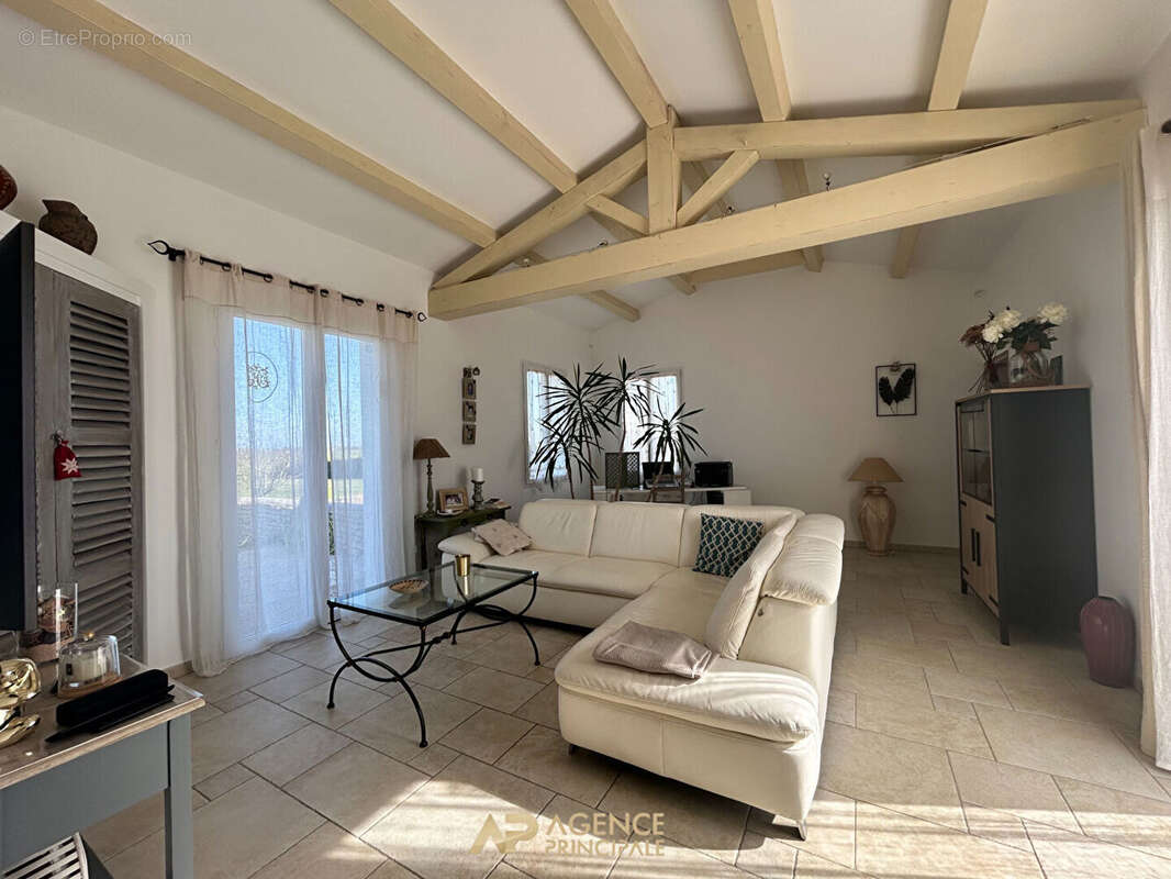 Maison à PUYRAVAULT