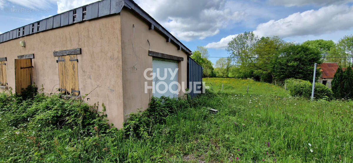 Maison à SAINT-SAUVEUR-LENDELIN