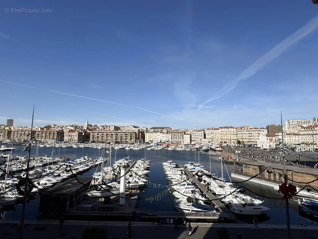 Appartement à MARSEILLE-1E