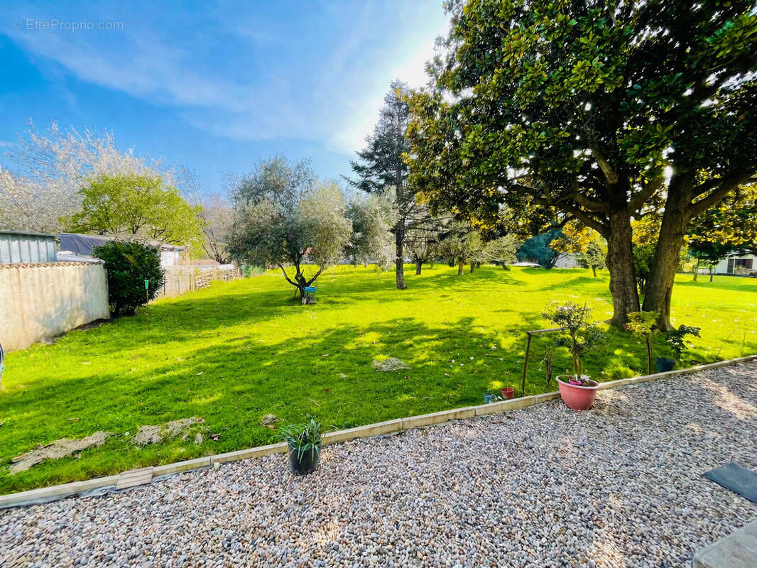 Maison à SAINTE-TERRE