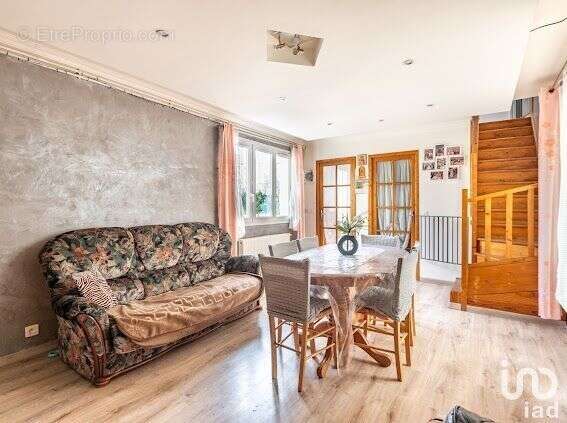 Photo 2 - Maison à PIERREFITTE-SUR-SEINE