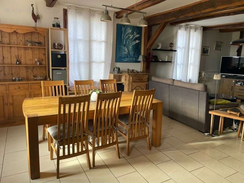 Maison à HUMBECOURT