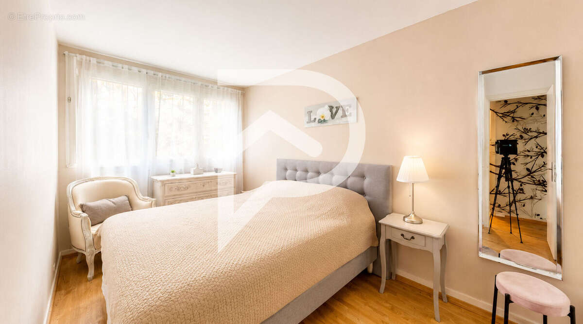Appartement à VERNEUIL-SUR-SEINE