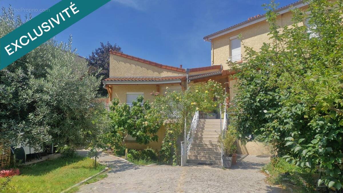 Photo 1 - Maison à CLERMONT-FERRAND