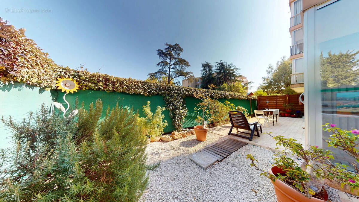 Appartement à FREJUS