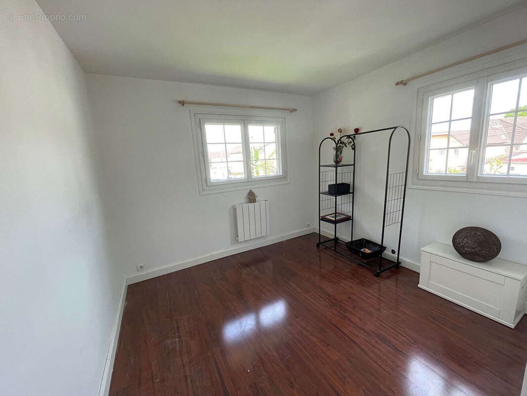 Maison à LIVRY-GARGAN