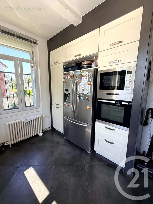 Maison 164 m² à Saint-Quentin  - photo 6