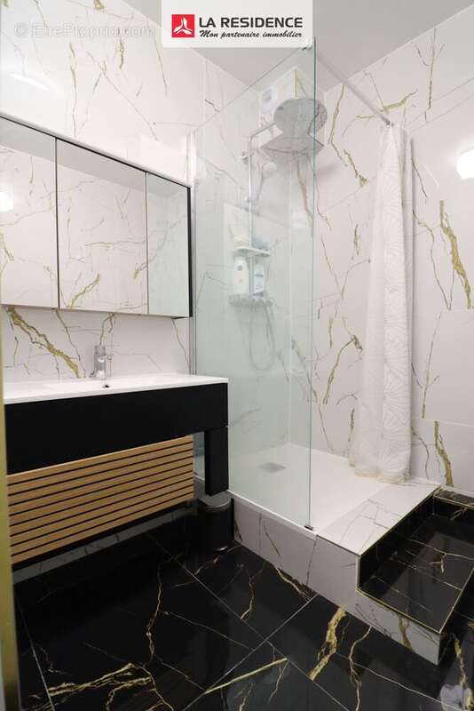 Appartement à VERSAILLES