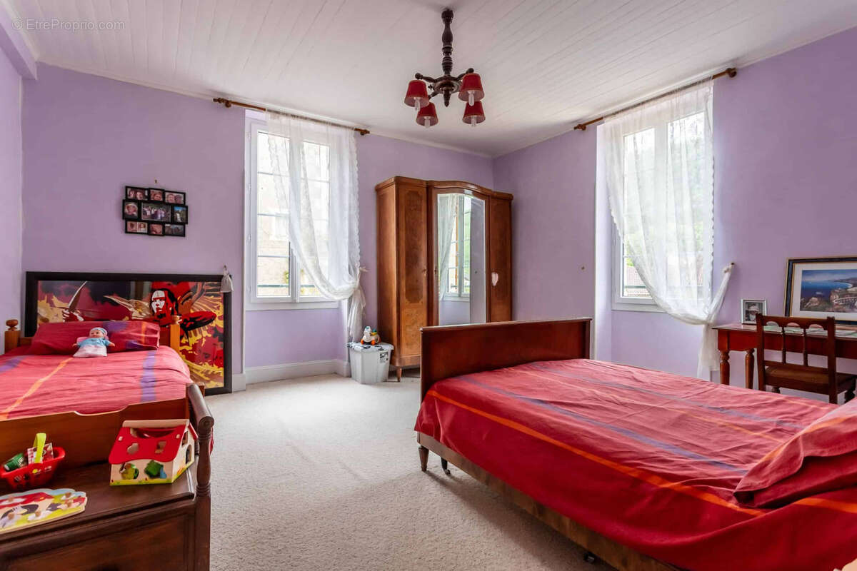 Maison à PUY-L'EVEQUE