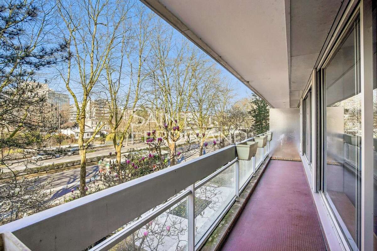 Appartement à NEUILLY-SUR-SEINE