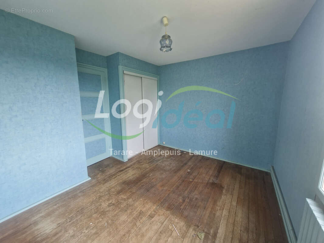Maison à restaurer entièrement avec vue panoramique, le tout sur  presque 3000m2 de terrain - photo 14