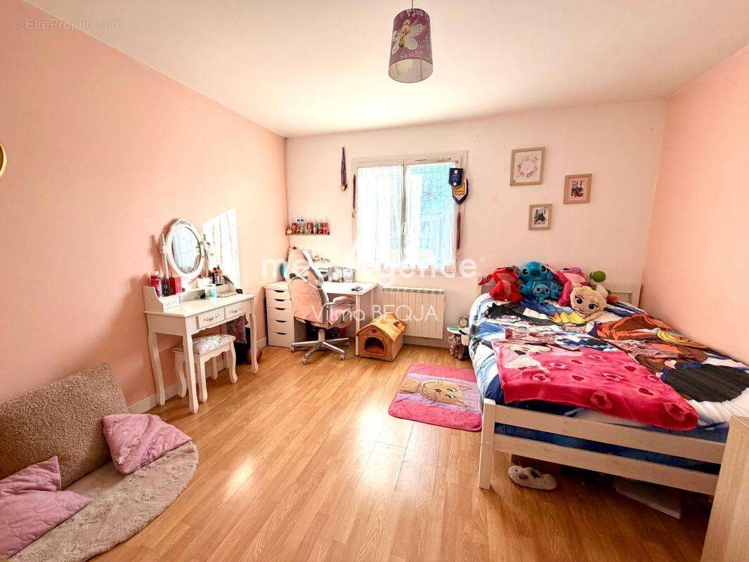 Maison à EGRISELLES-LE-BOCAGE