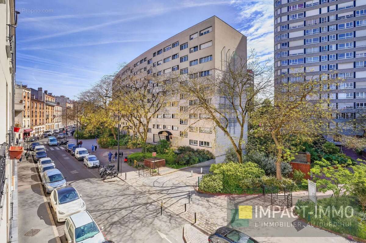 Appartement à COURBEVOIE