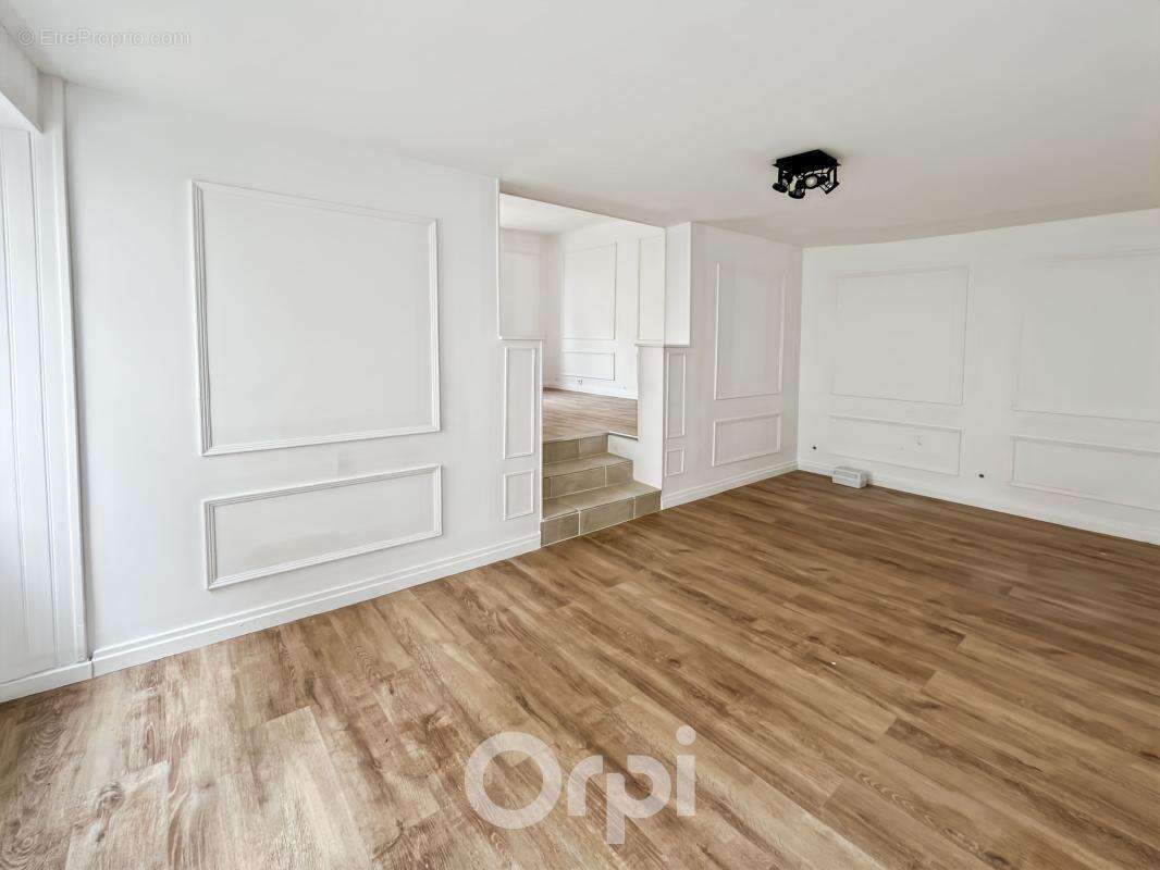 Appartement à AMBAZAC