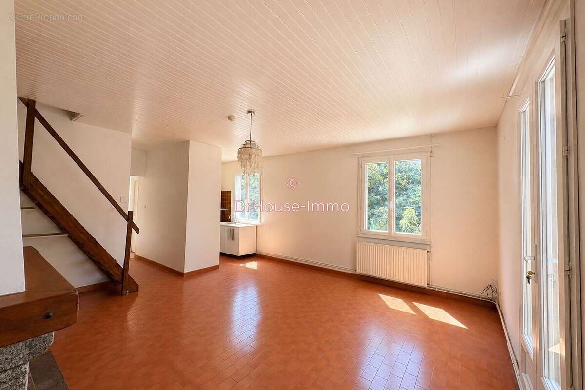 Maison 64 m² à Mouthoumet  - photo 5