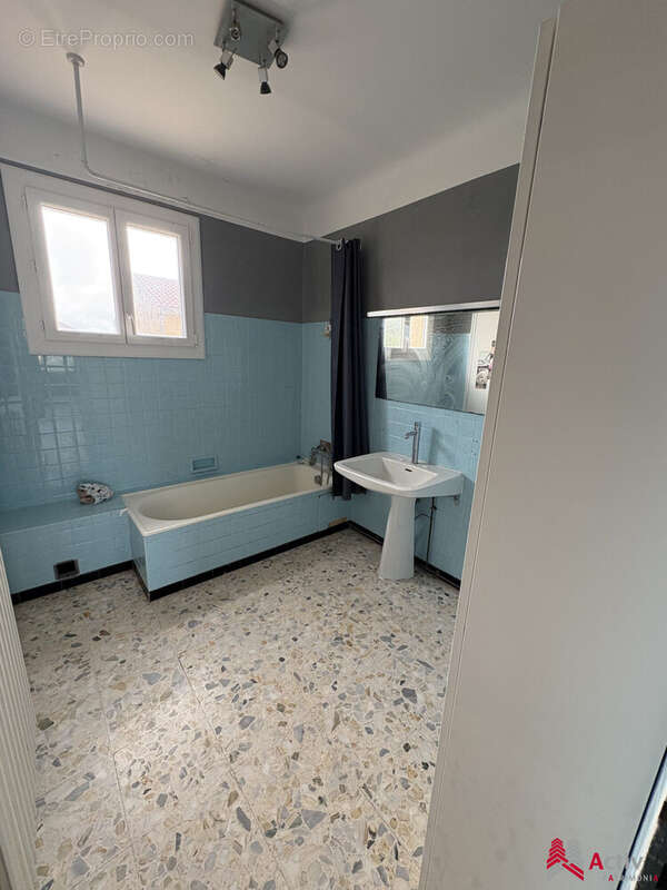 Maison à PORT-SAINT-LOUIS-DU-RHONE