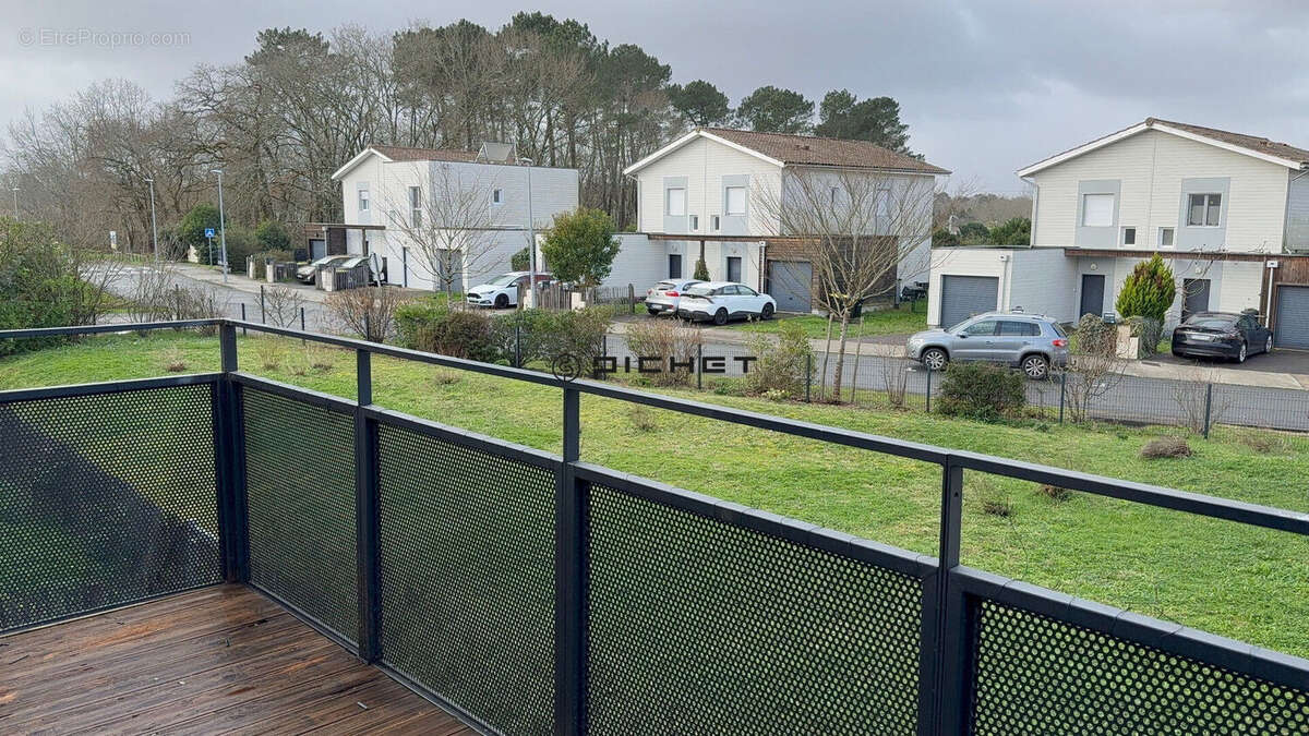 Appartement à CANEJAN