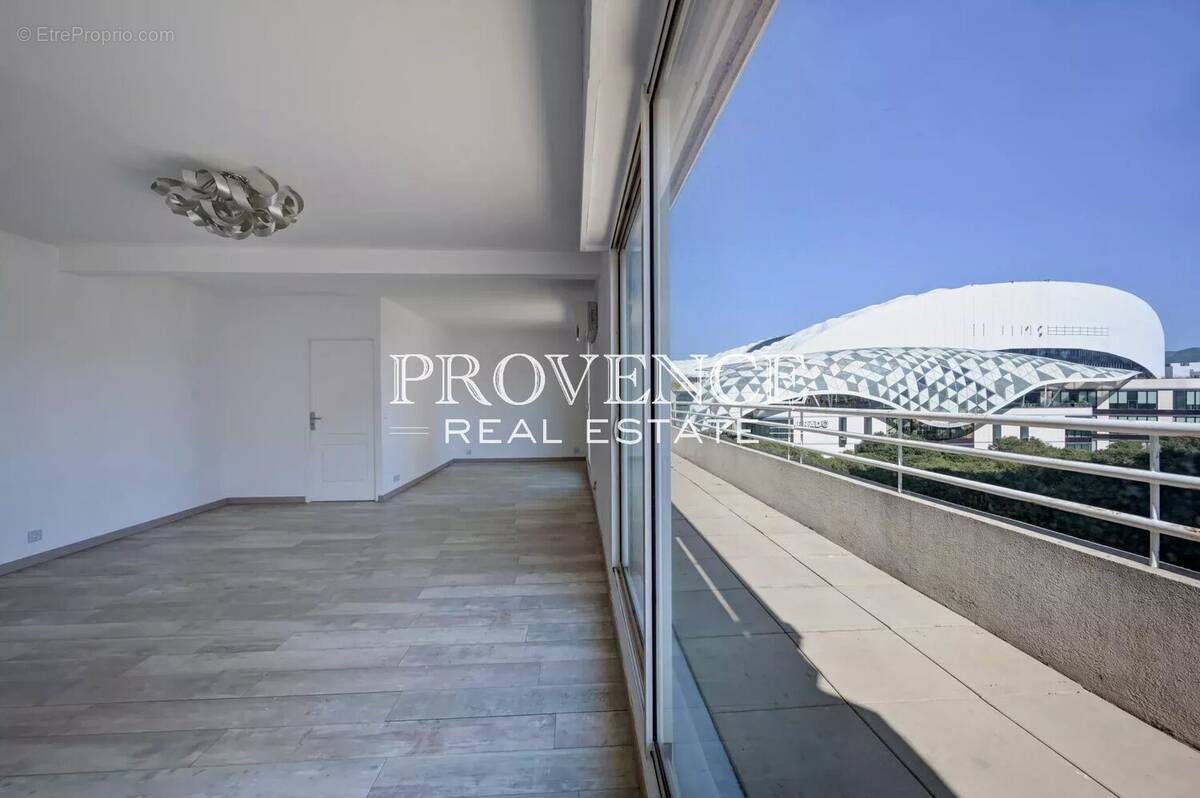 Appartement à MARSEILLE-8E
