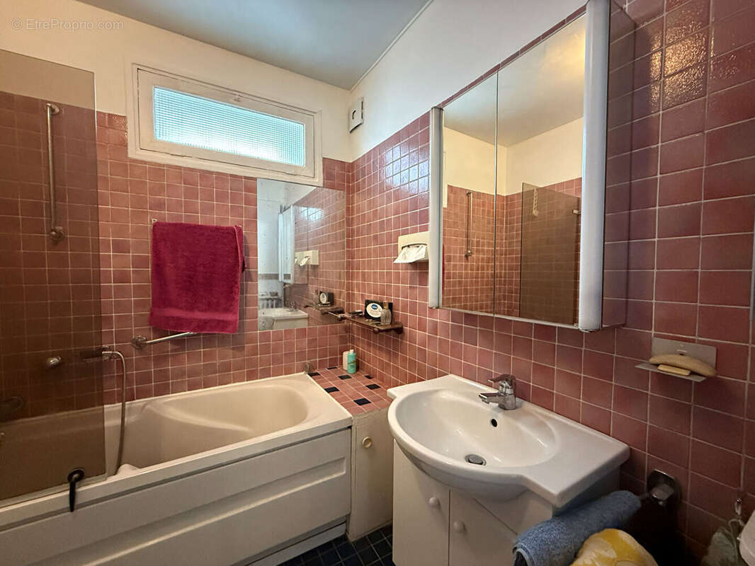 Appartement à MONTROUGE