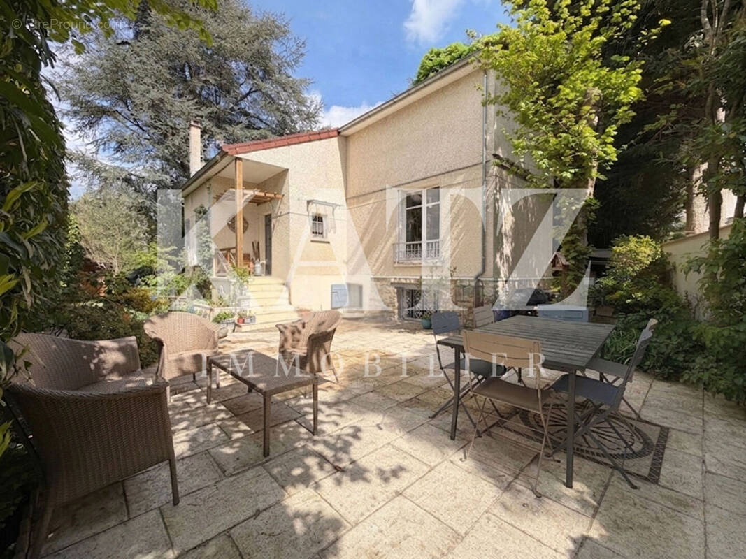Maison à GARCHES