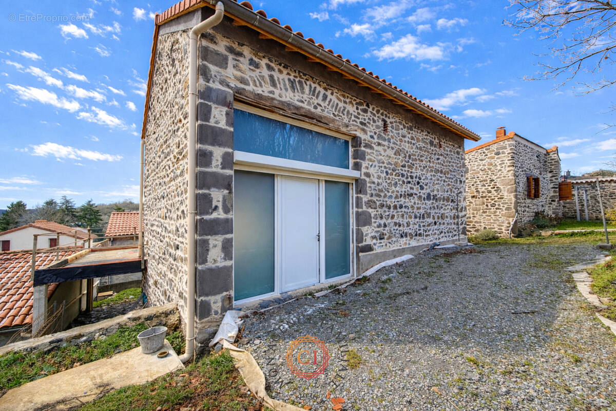 Maison à OLLOIX