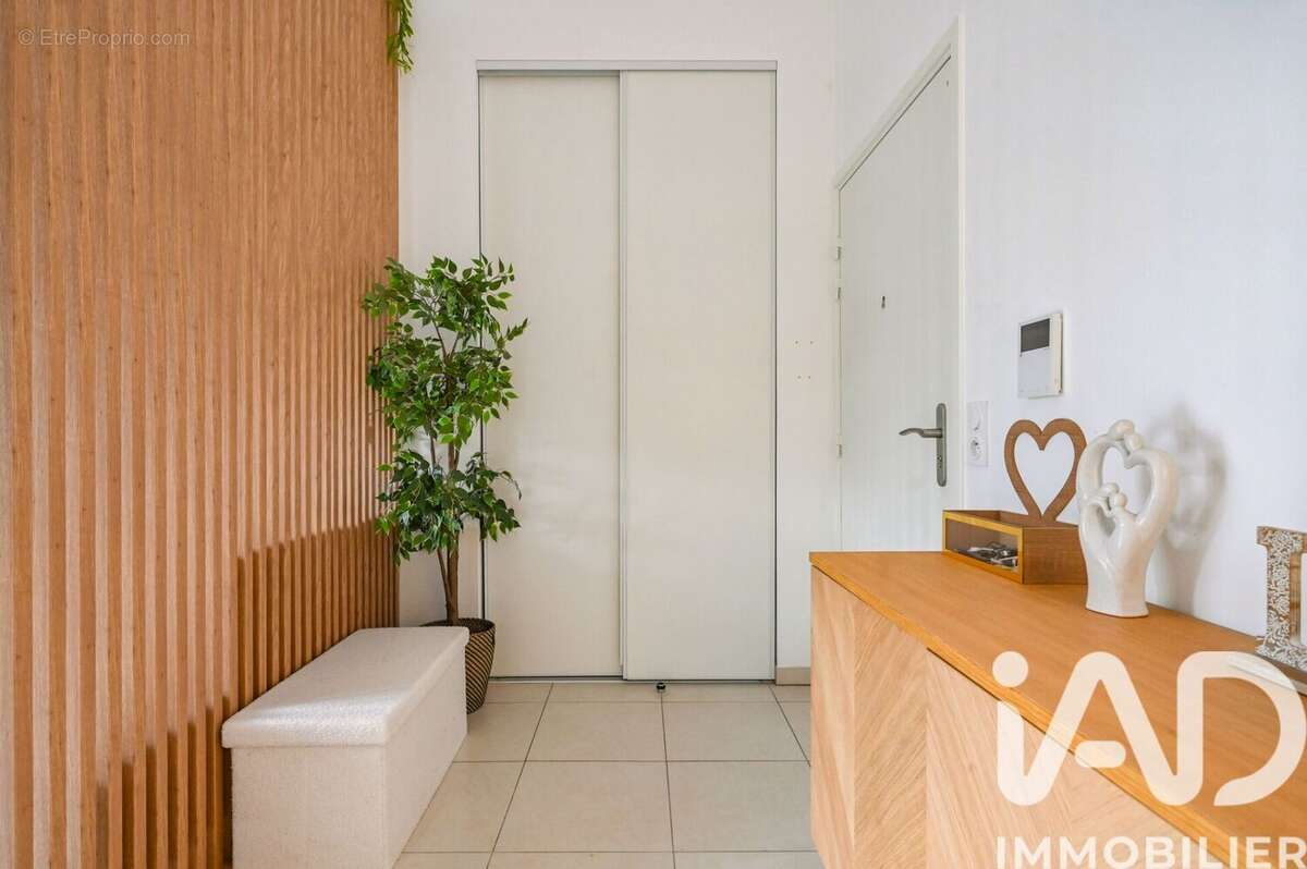 Photo 8 - Appartement à CUGES-LES-PINS