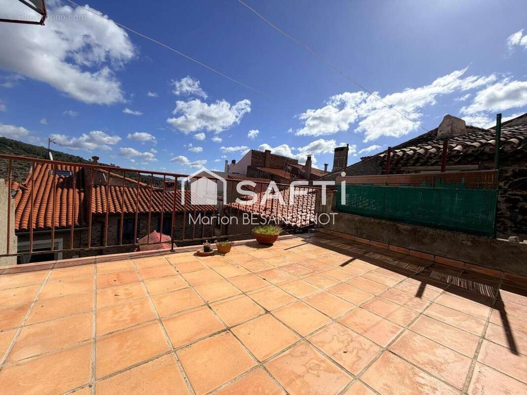 Photo 2 - Maison à LATOUR-DE-FRANCE